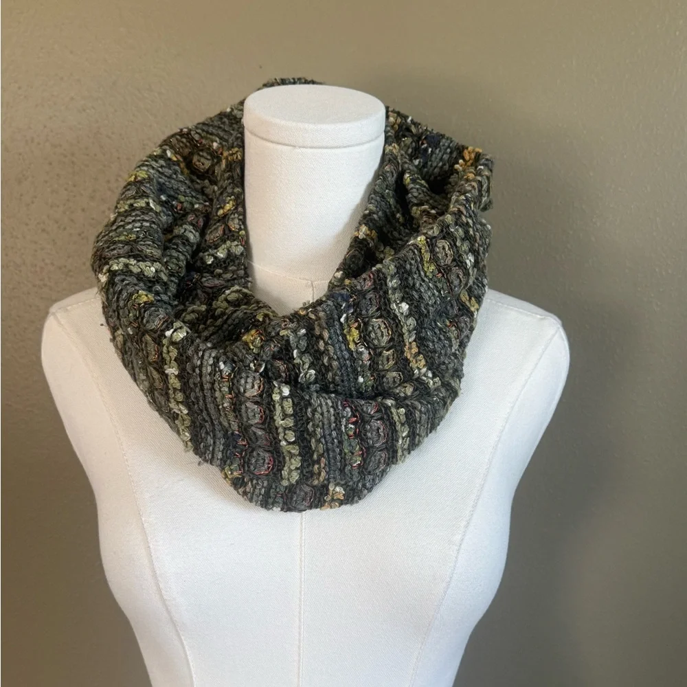 Madison 88 Multicolor Knit Copper Threads Scarf
